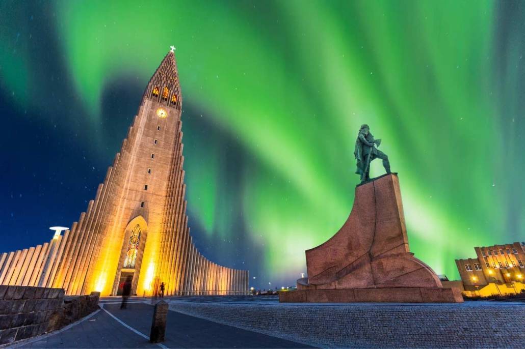 Aurora boreale a Reykjavík Islanda